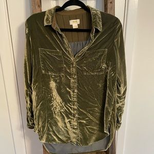 Anthropologie Maeve Velvet Button Up